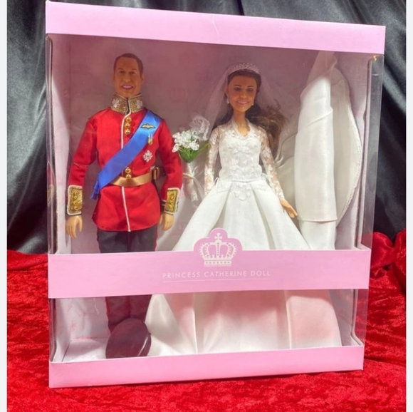 Princess and king dolls